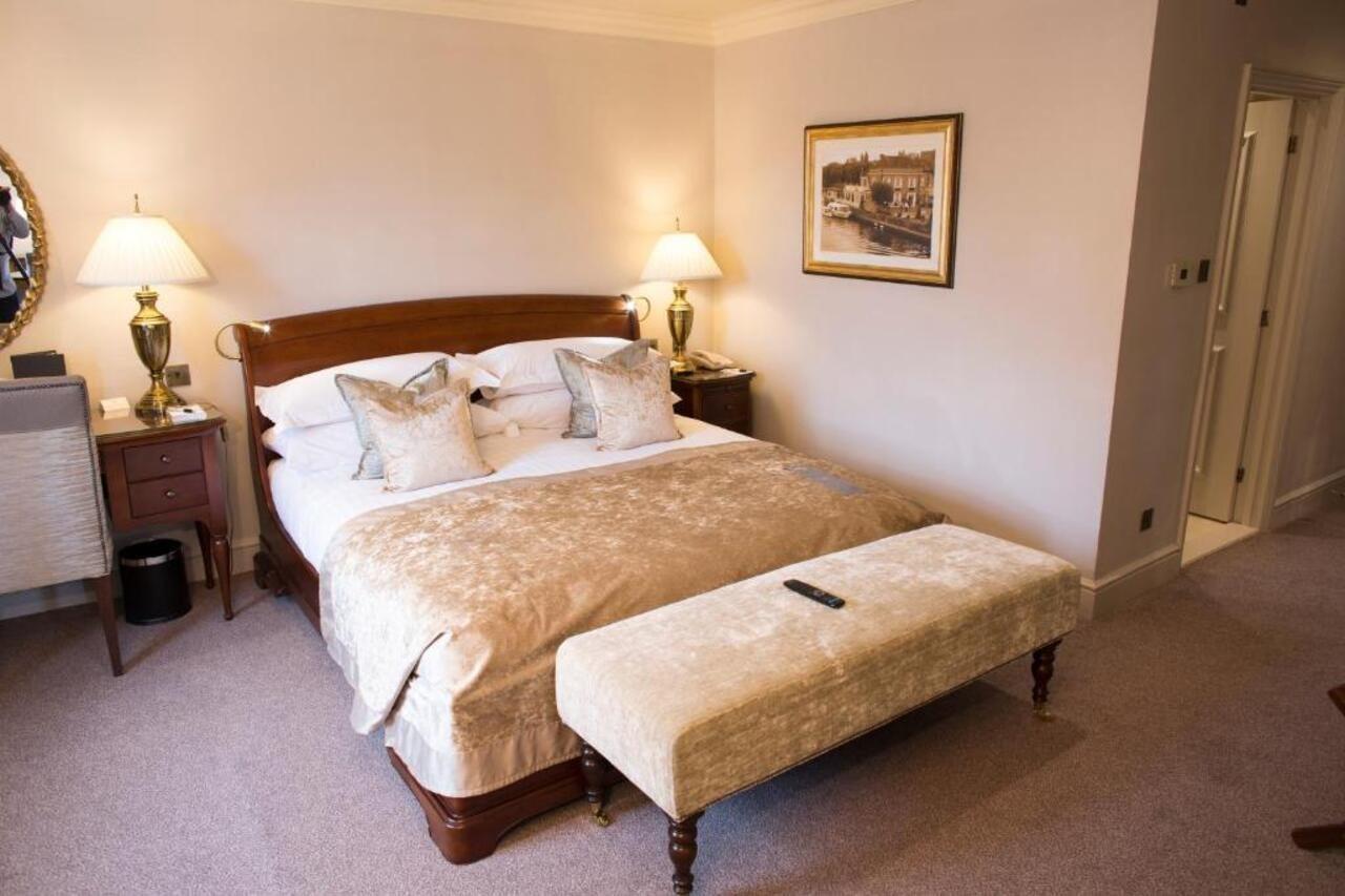 Macdonald Compleat Angler Hotel Marlow  Bagian luar foto