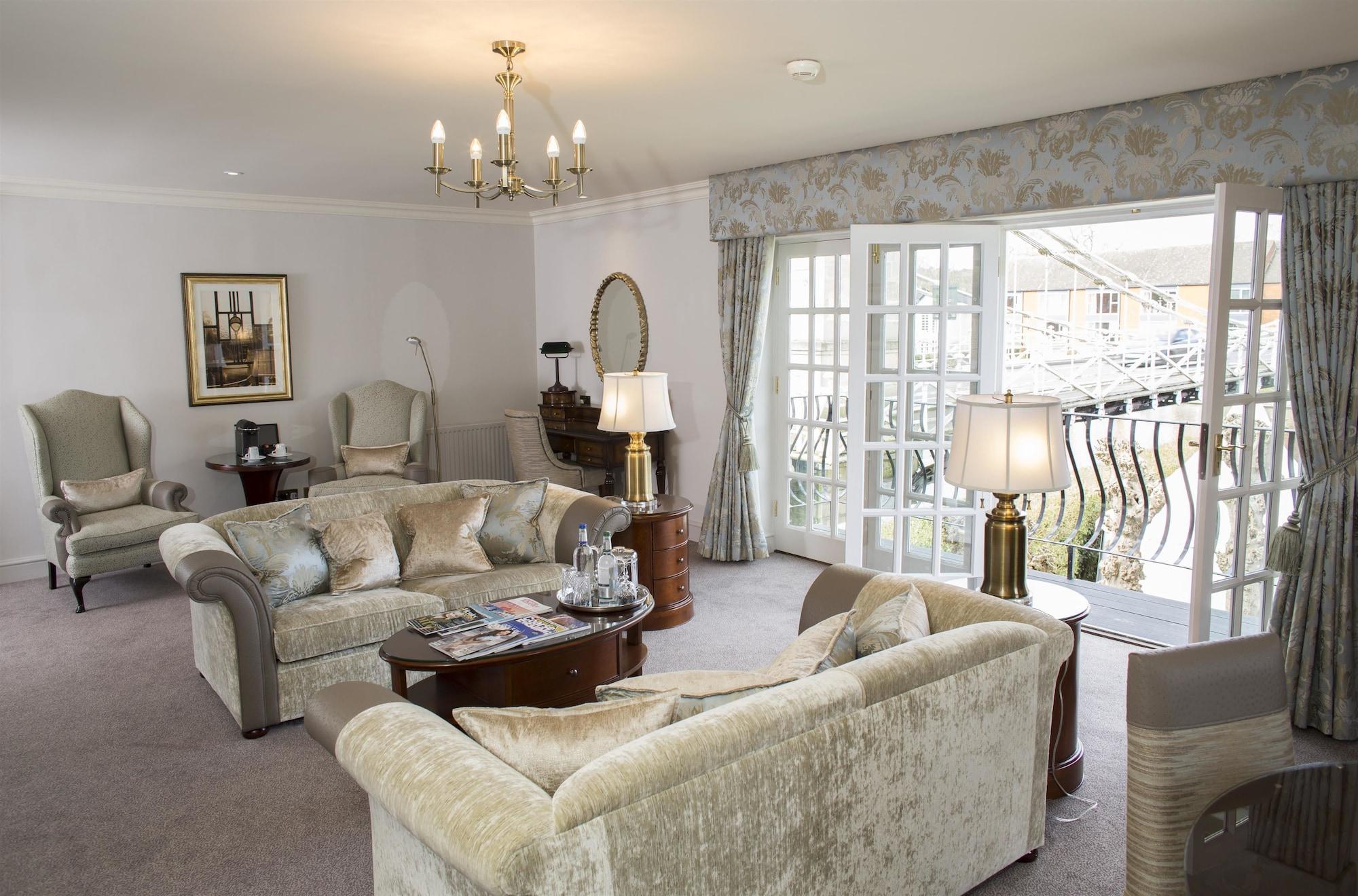 Macdonald Compleat Angler Hotel Marlow  Bagian luar foto