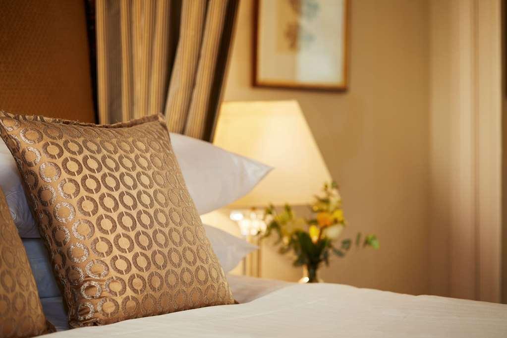 Macdonald Compleat Angler Hotel Marlow  Ruang foto