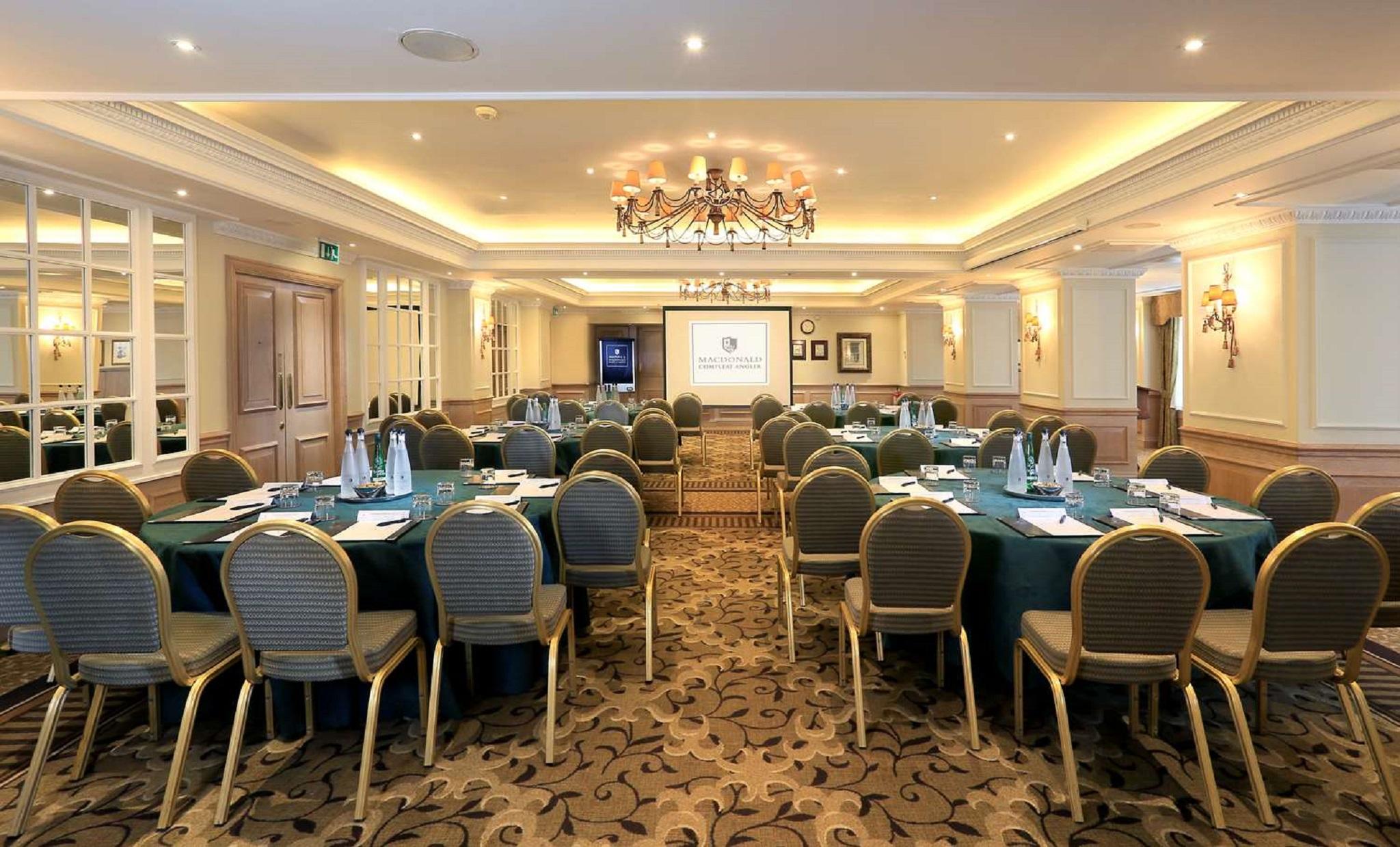 Macdonald Compleat Angler Hotel Marlow  Bagian luar foto