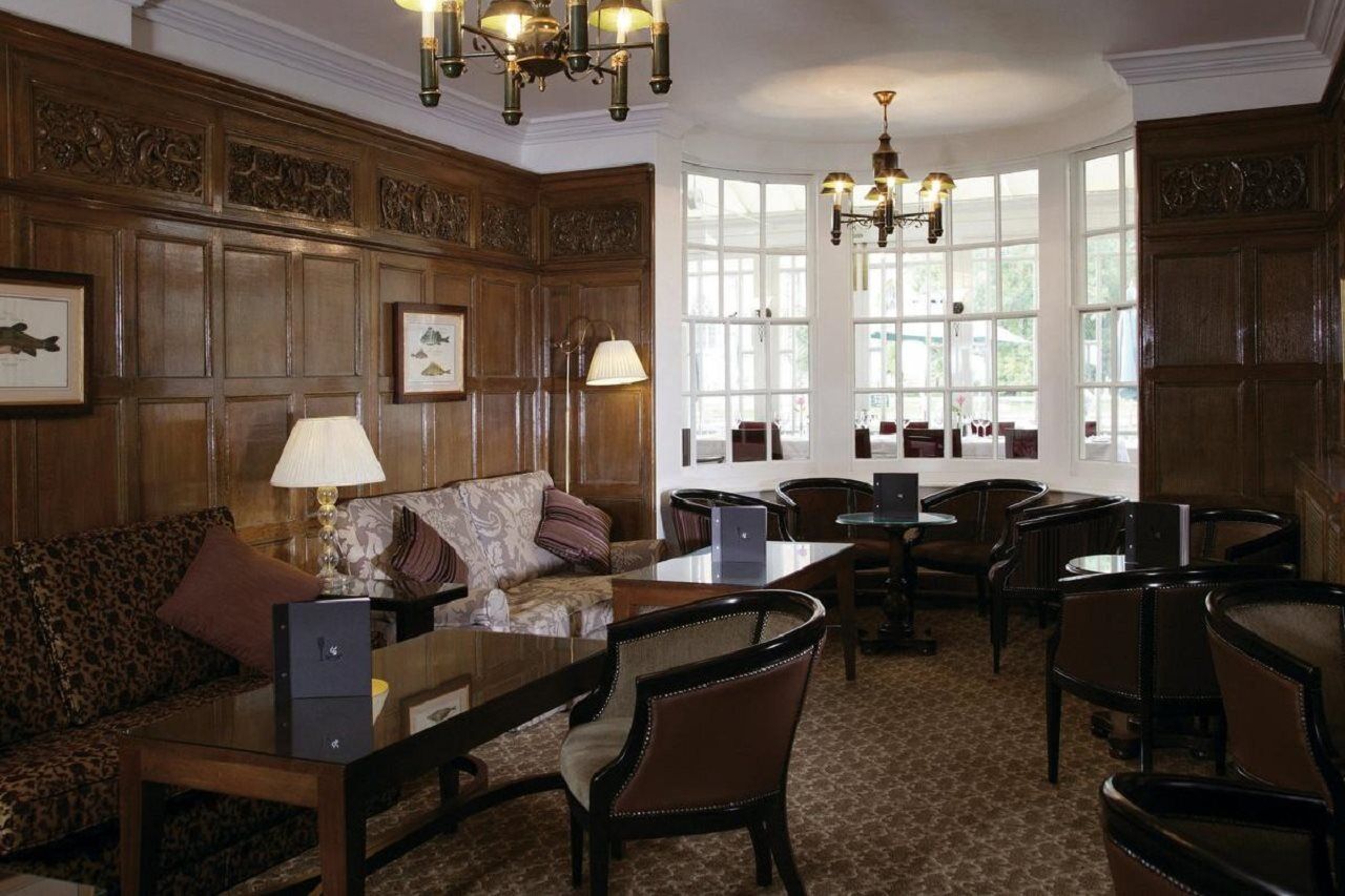 Macdonald Compleat Angler Hotel Marlow  Bagian luar foto